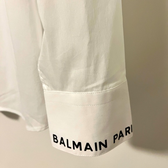 Balmain - Picture 5 of 5